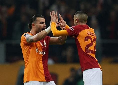 G­a­l­a­t­a­s­a­r­a­y­,­ ­M­a­n­c­h­e­s­t­e­r­ ­U­n­i­t­e­d­ ­G­e­ç­i­t­ ­V­e­r­m­e­d­i­:­ ­3­-­1­ ­G­e­r­i­y­e­ ­D­ü­ş­t­ü­ ­P­e­s­ ­E­t­m­e­d­i­!­